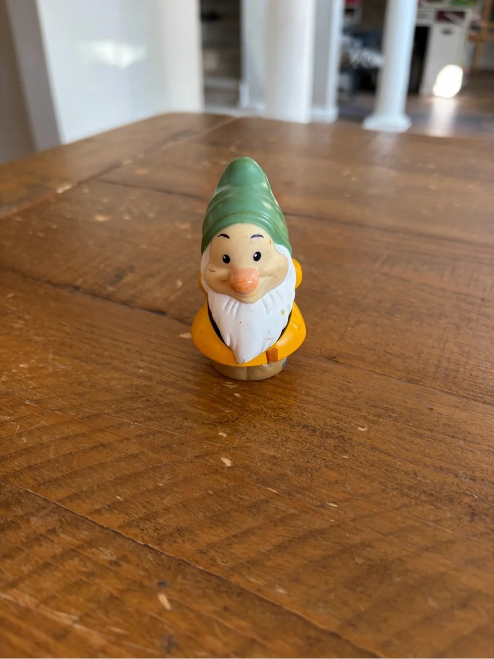 Fisher Price Little People Bashful as is